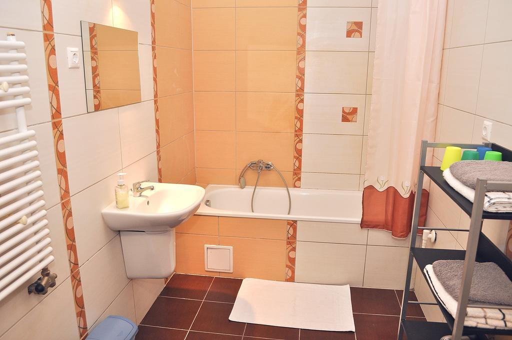 سيغيد Tisza Palota Apartmanok الغرفة الصورة