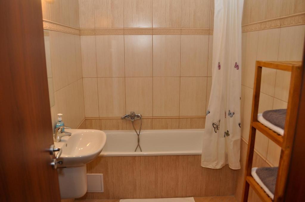 سيغيد Tisza Palota Apartmanok الغرفة الصورة
