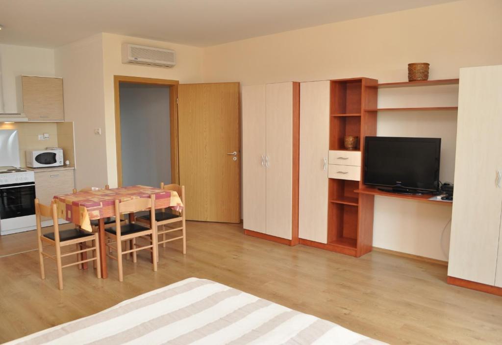 سيغيد Tisza Palota Apartmanok الغرفة الصورة