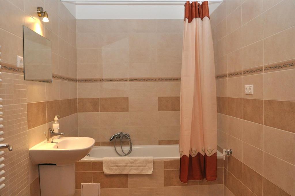 سيغيد Tisza Palota Apartmanok الغرفة الصورة