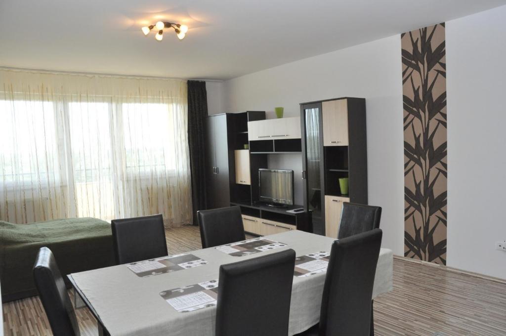 سيغيد Tisza Palota Apartmanok الغرفة الصورة