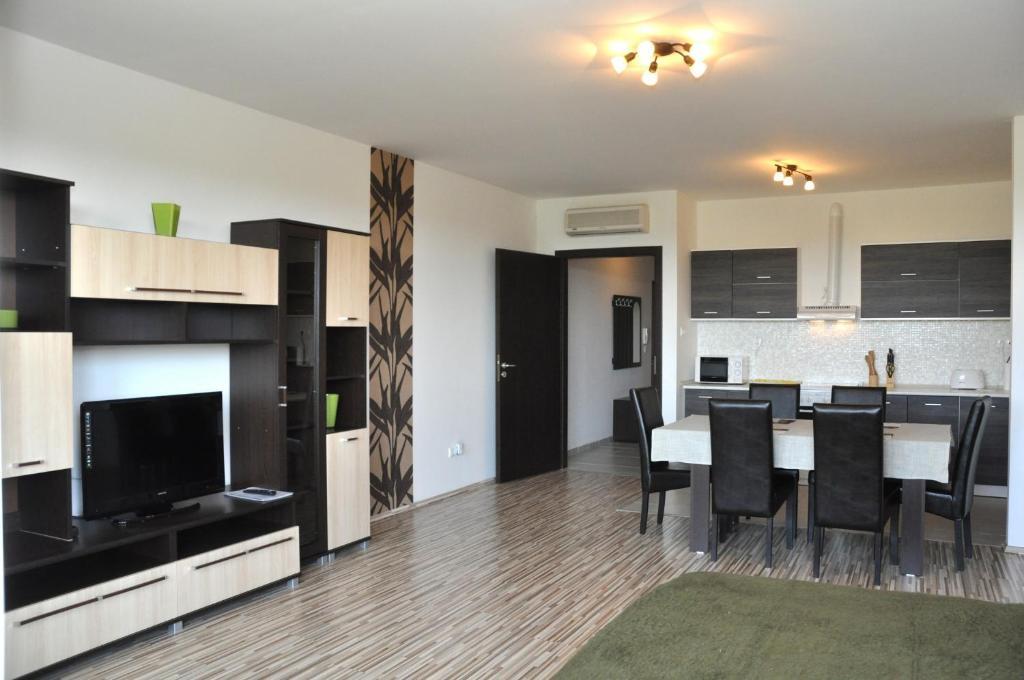 سيغيد Tisza Palota Apartmanok الغرفة الصورة